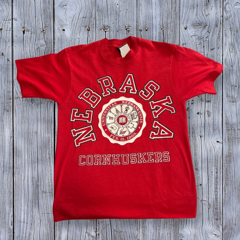 Nebraska Cornhuskers Vintage T-Shirt NCAA In Size Medium